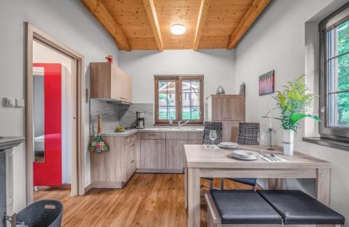 Becov nad Teplou House | Holiday Home Bečov nad Teplou 1 by Interhome