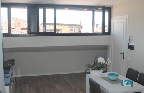 Bogliaco Apartment | Holiday home, Bogliaco, the western shore of Lake Garda