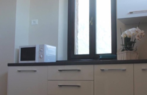 Bogliaco Apartment | Holiday home, Bogliaco, the western shore of Lake Garda