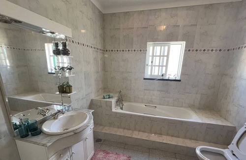 Seixal House | Holiday Home 'Braithgate Cosy' with Balcony and Wi-Fi