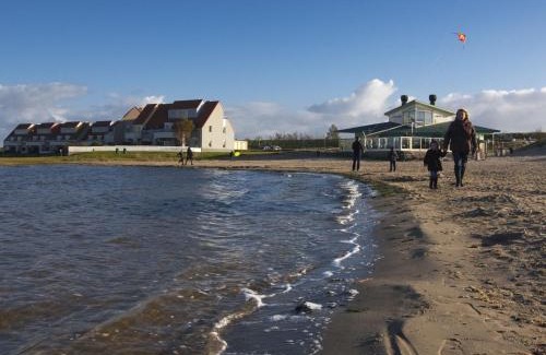 Brouwershaven House | Holiday Home Brouwershaven by Interhome