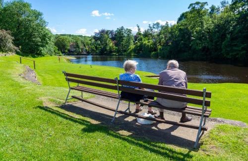 Knaresborough Apartment | Holiday Home by the river Nidd 4