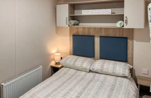 Knaresborough Apartment | Holiday home by the river Nidd N27