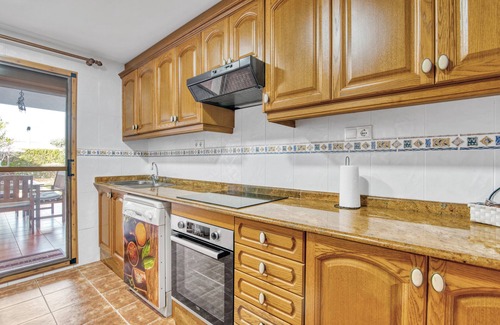 Beneixida House | Holiday Home 'Ca Margarita' with Mountain View, Wi-Fi and Air Conditioning