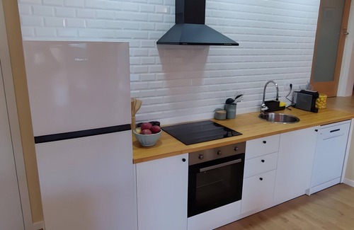 Campo de Gerez House | Holiday Home 'Casa Da Avó Custódia' with Mountain View, Wi-Fi and Air Conditioning