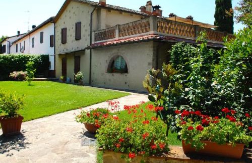 Poggiarello House | Holiday Home Capanna di Sopra by Interhome