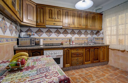 Gaucin House | Holiday Home Casa Almoraima with Pool & Open Terrace