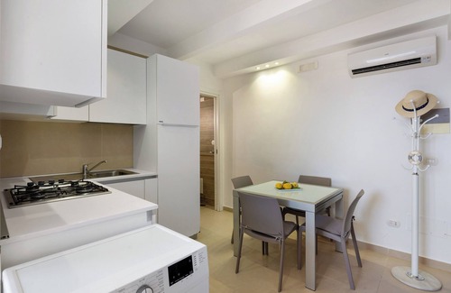 Salerno House | Holiday Home 'Casa Castagna A' Mare' with Sea View, Wi-Fi and Air Conditioning