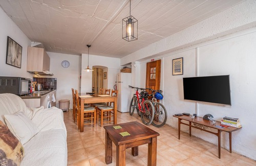 Burgau House | Holiday Home "Casa da Praia 2" with Sea View, Terrace & Wi-Fi