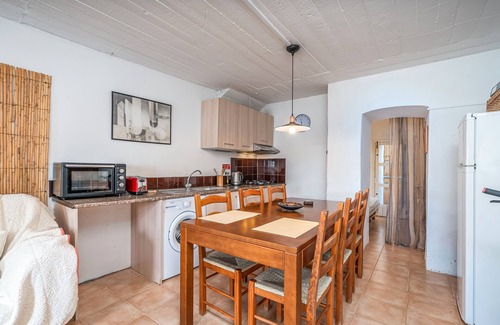 Burgau House | Holiday Home "Casa da Praia 2" with Sea View, Terrace & Wi-Fi