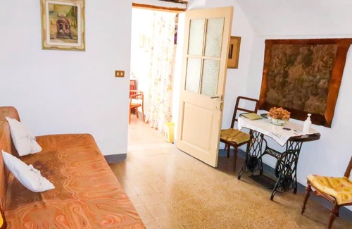 Ceriana House | Holiday Home Casa del Pittore by Interhome