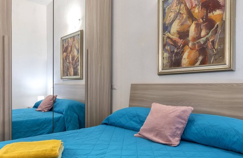 Olmedo House | Holiday Home 'Casa Gabri' with Mountain View, Shared Garden and Air Conditioning