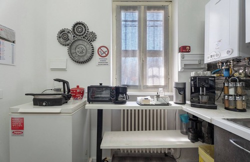 Borgo Ticino House | Holiday Home 'Casa Perry - Lago Maggiore' with Balcony and Wi-Fi