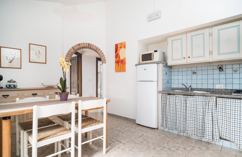Orosei House | Holiday Home 'Casa Su Barone 1' with Private Terrace, Private Garden and Air Conditioning