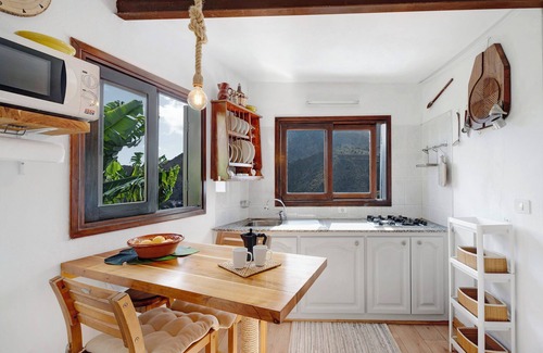 Hermigua House | Holiday Home "Casa Tajaraste 1" with Sea & Mountain Views, Private Terraces, Wi-Fi