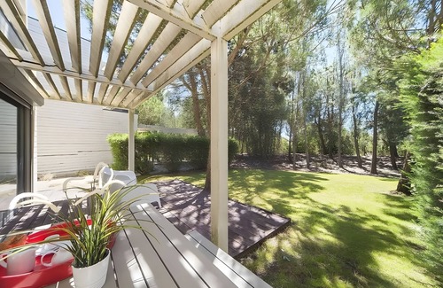 Carvalhal House | Holiday Home 'Casa Tróia' with Private Garden, Wi-Fi and Air Conditioning