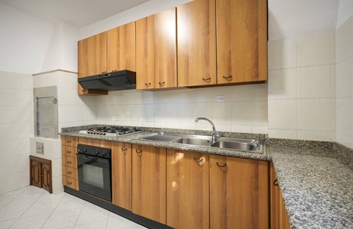 L'Assunta House | Holiday Home 'Casale Mba Graziudd' with Private Garden, Wi-Fi and Air Conditioning