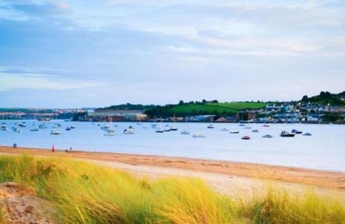 Instow House | Holiday Home Clearwater by Interhome