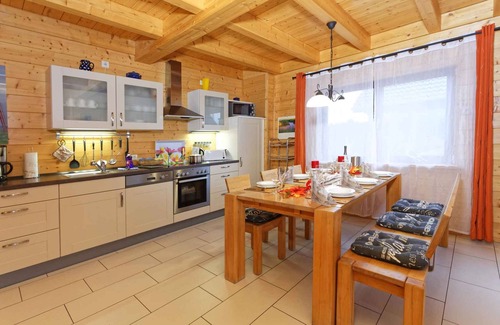 Zempin House | Holiday home comfortable with infrared cabin and garden