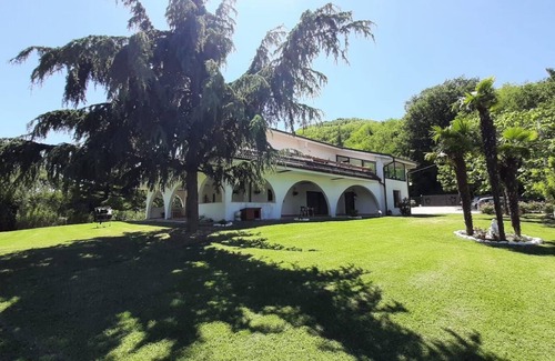 Montefiore Conca House | Holiday home 'Dear Peace on the Hill