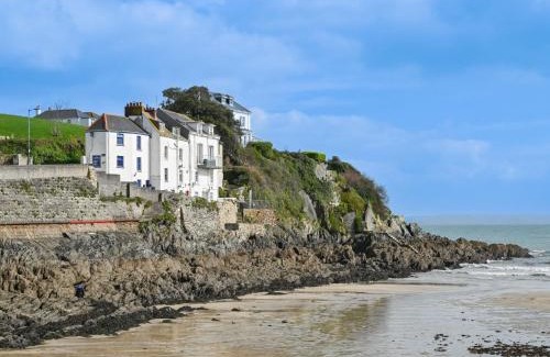 Portmellon House | Holiday Home Dolphin Cottage by Interhome