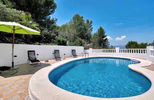 La Font d'en Carros House | Holiday Home 'Chalet Tossal Gros' with Sea View, Wi-Fi and Air Conditioning