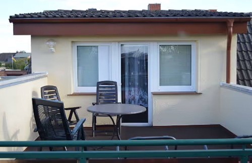 Muritz House | Holiday Home 'Ferienhaus Müritz - Brockmann' with Private Terrace, Shared Garden and Wi-Fi