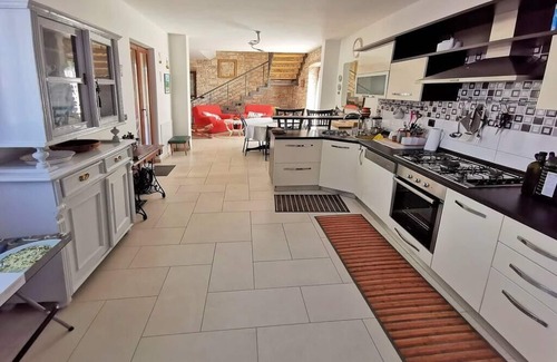 Bale House | Holiday home for 6 in medieval Bale