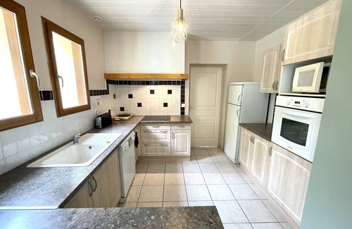 Carlux House | Holiday Home 'Gîte La Sarrazine' with Private Pool, Private Terrace and Wi-Fi