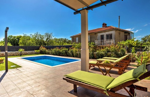 Sveti Ivan Dobrinjski House | Holiday Home Villa Willheim