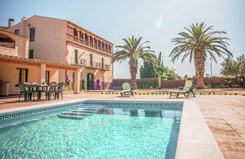 Sant Pere Pescador Villa | Holiday Home in St Pere Pescador with Pool, cleaning included