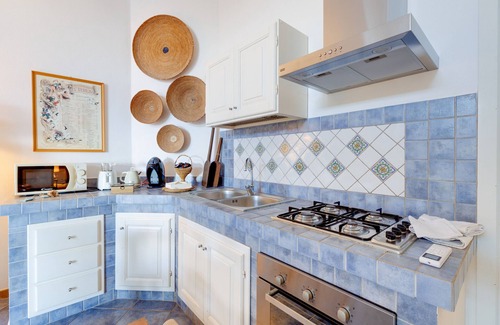 Arbus House | Holiday Home 'Il Rifugio Del Conte' with Sea View, Private Terrace and Air Conditioning