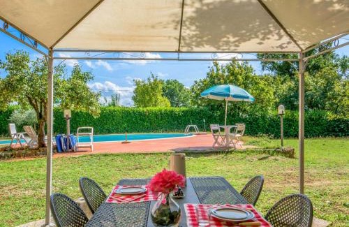 Simignano House | Holiday Home Il Valacchio by Interhome