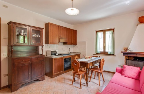 Assisi House | Holiday Home in Assisi with Pool & Nature
