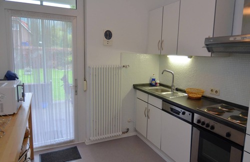 Bad Pyrmont Apartment | Holiday Home in Bad Pyrmont with Garden