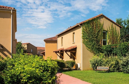 Bergerac House | Holiday Home in Bergerac near Château de Bridoire