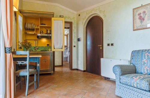 Canalicchio House | Holiday Home in Collazone with Pool & Sauna