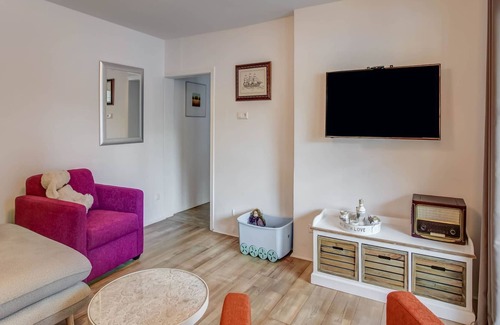 Feld am See House | Holiday home in Feld am See with terrace