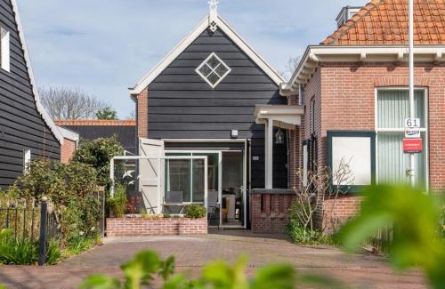 Koudekerke House | Holiday Home in Koudekerke with Hot Tub, cleaning included