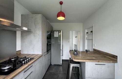 Miroir - Batignolles House | Holiday Home in Le Mans near 24H Circuit