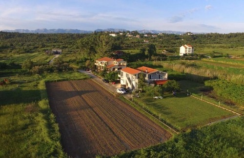 Ljubac House | Holiday Home in Ljubač with Seaview, Terrace, Air condition, WIFI (4851-1)