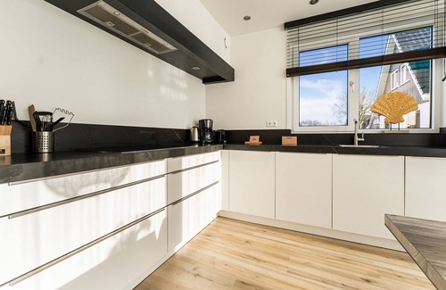 De Koog House | Holiday Home in De Koog near the Sea