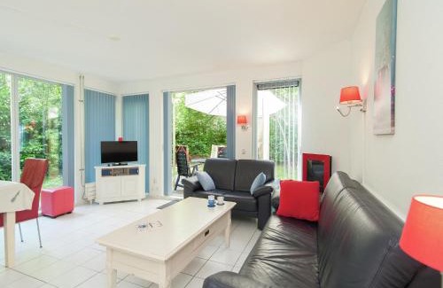 Oudemirdum House | Holiday Home in Oudemirdum by Frisian Lakes, cleaning included