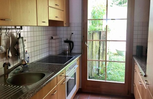 Mitloedi House | Holiday home in Quinten on Lake Walen