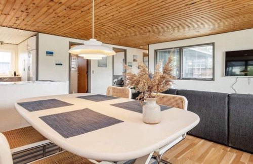 Nordost House | Holiday home in Sæby near beach