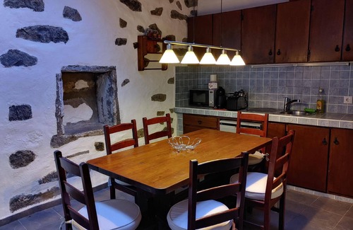 Nordeste House | Holiday home in Santo Antonio with barbecue and terrace