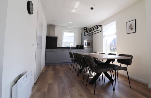Municipality of Nissewaard House | Holiday Home in Simonshaven by Lake Beach