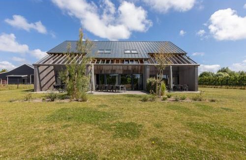 Municipality of Veere House | Holiday Home in Vrouwenpolder near Seabeach, cleaning included
