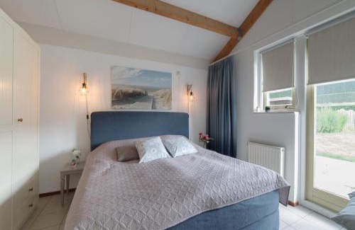 Wemeldinge House | Holiday Home in Wemeldinge near the Sea