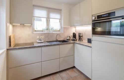 Wemeldinge House | Holiday Home in Wemeldinge near the Sea
